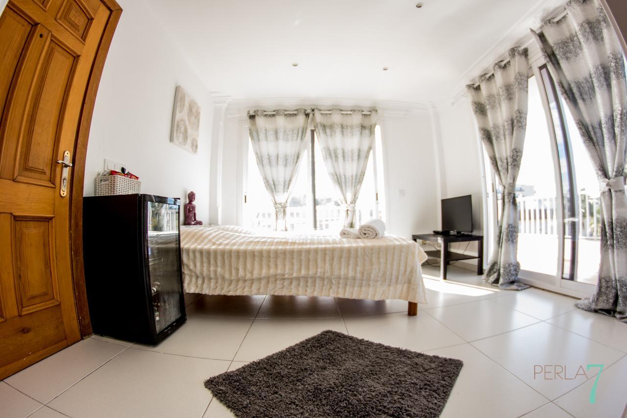 Perla Seven Apartments And Rooms Плая де Палма Екстериор снимка